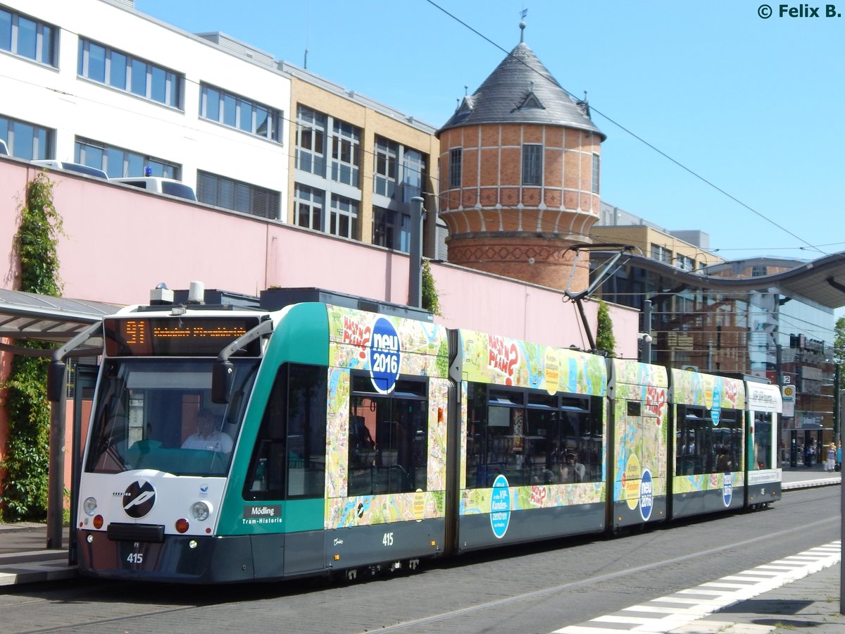 Combino NF8 Nr. 415 der ViP in Potsdam.