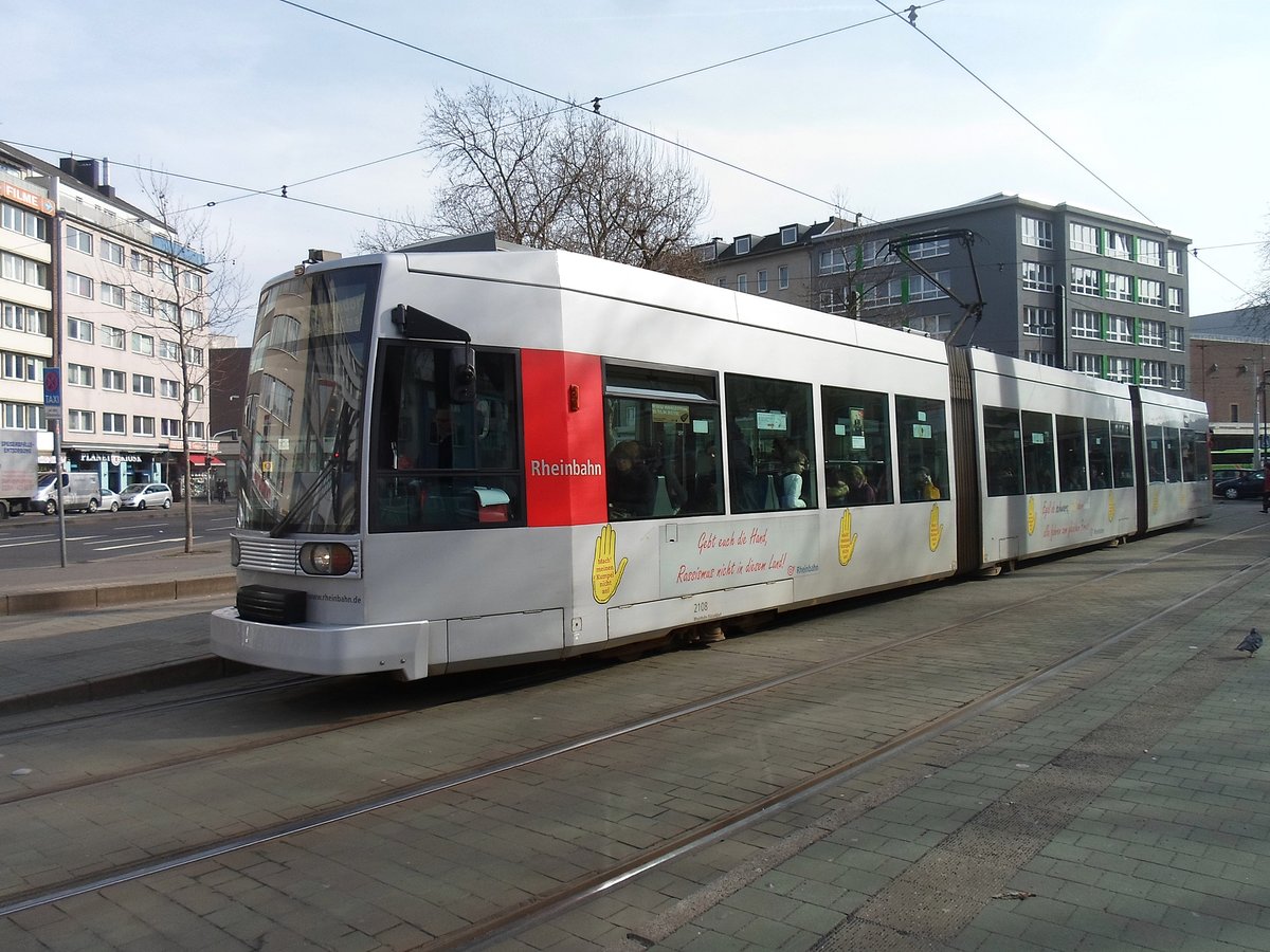 Düsseldorf,Strassenbahn Rheinbahn Düsseldorf,SAMSUNG Aufnahmezeit:2.2.2012