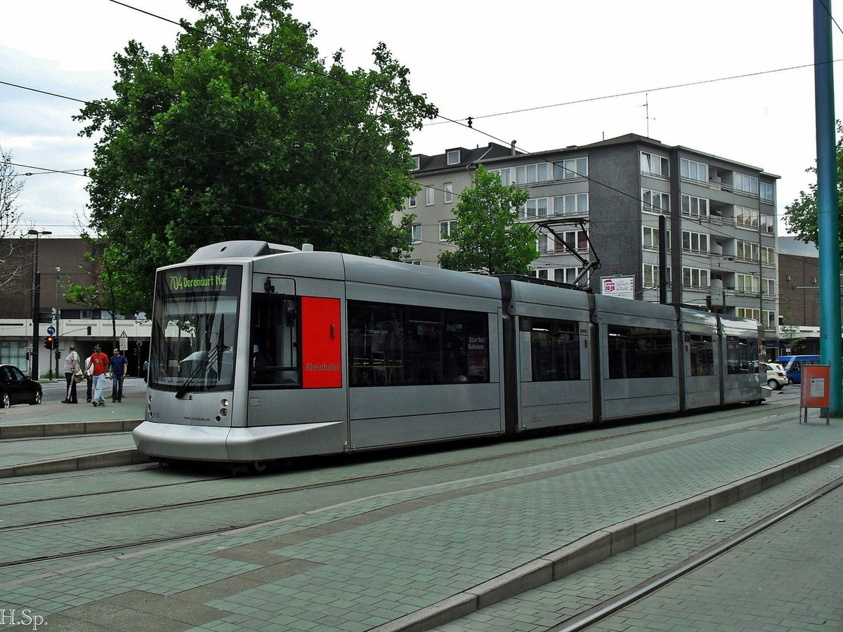 Düsseldorf,Strassenbahn Rheinbahn ,SAMSUNG Aufnahmezeit: 2010:07:31 14:01:08, 